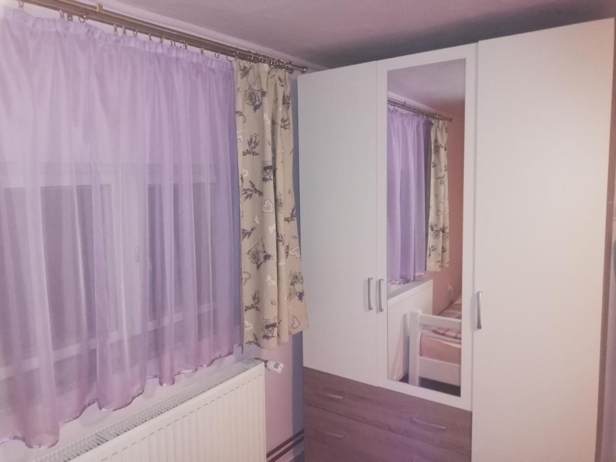 Studio Apartman Small Lili Popovaca Kültér fotó