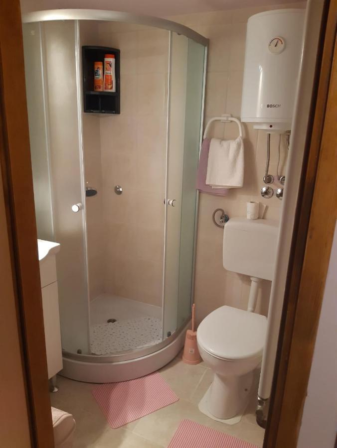 Studio Apartman Small Lili Popovaca Kültér fotó